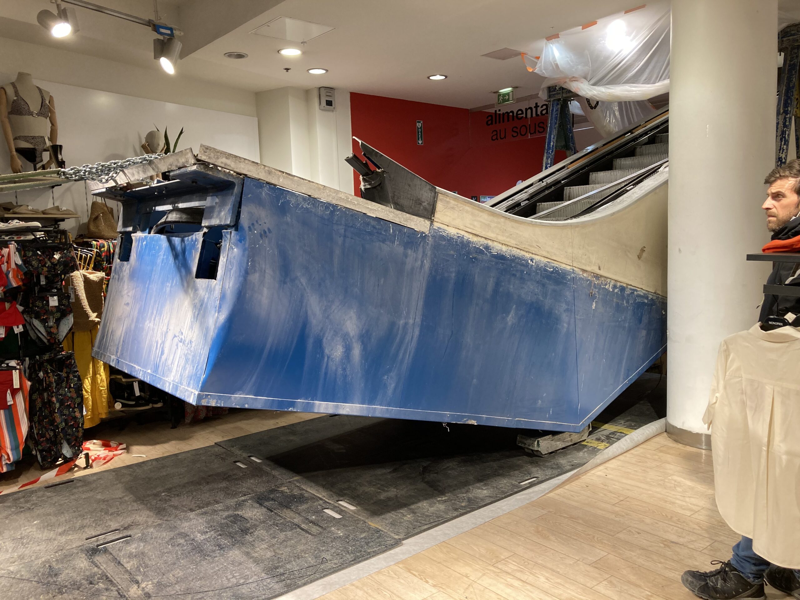 Installation escalier mécanique par ACCEO chez Monoprix